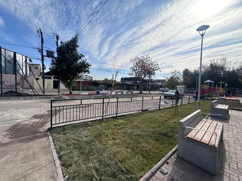 Espacio público remodelado